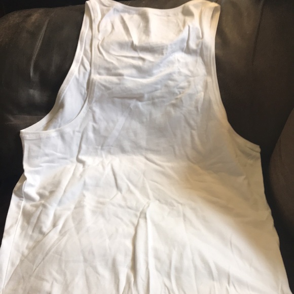 Teen’s Peanuts tank top with Snoopy & Woodstock on a motorcycle - Picture 4 of 4